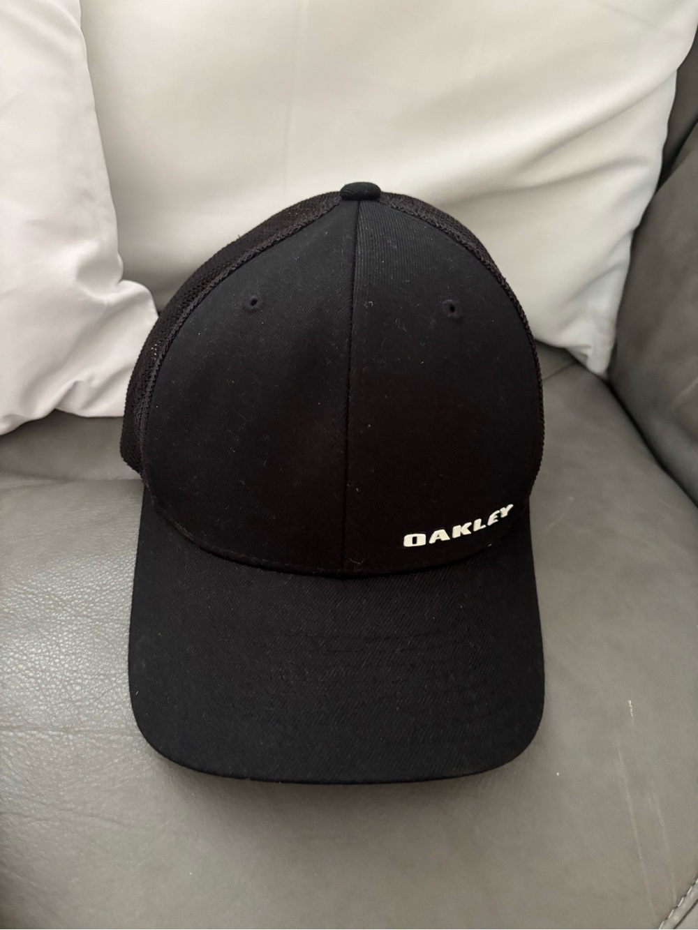 Oakley Black Men's Logo Baseball Cap